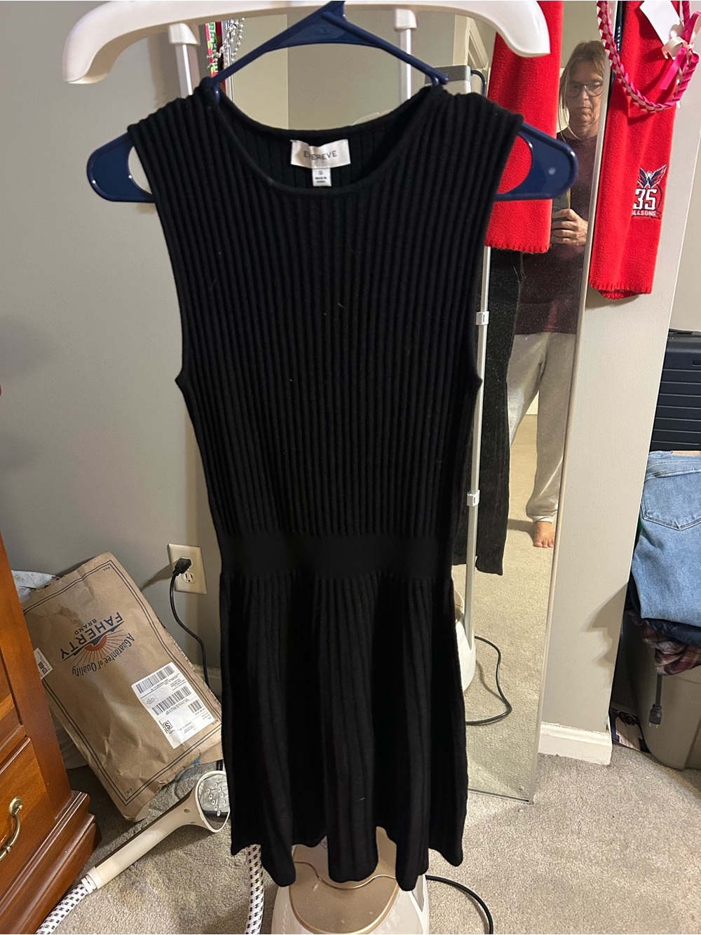 Evereve Black Sleeveless Ribbed Fit-and-Flare Dress